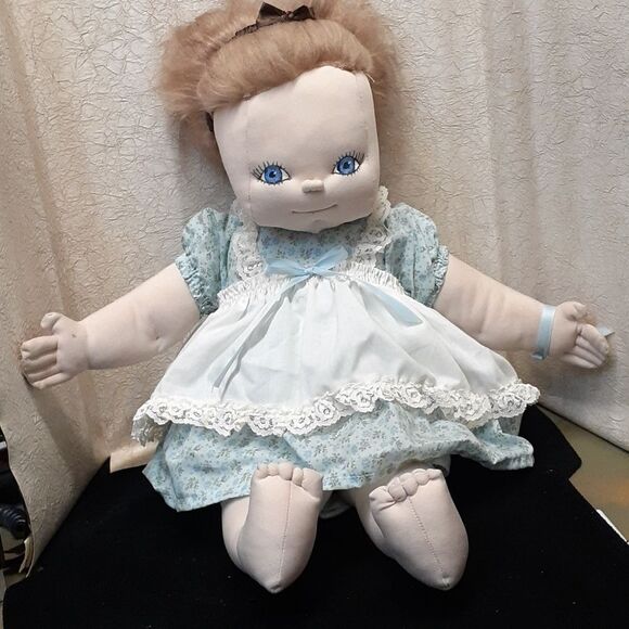 Handmade 24" soft cloth sculpture doll called "April" from Mena, Arkansas - Picture 1 of 10
